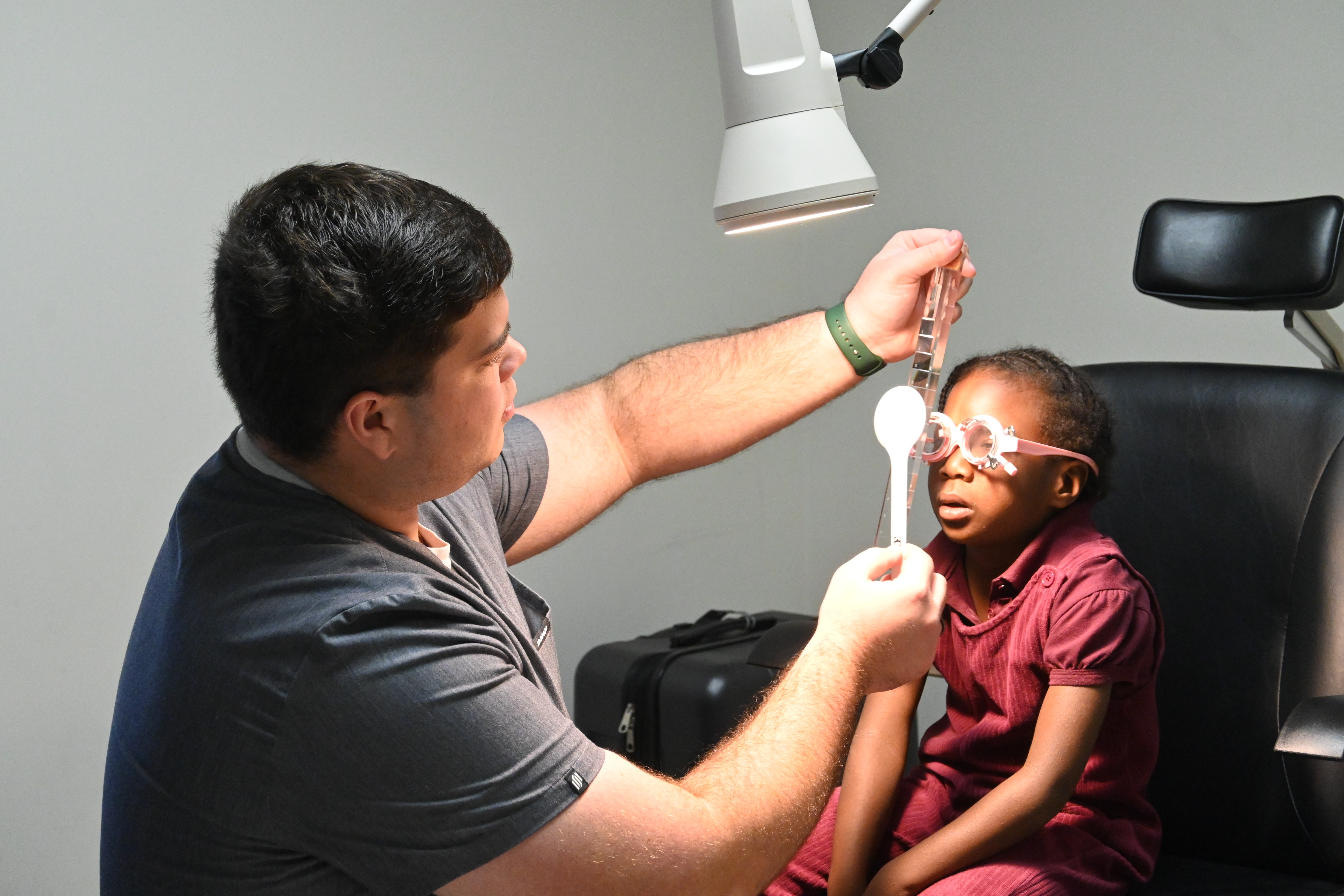 Student gets eye exam