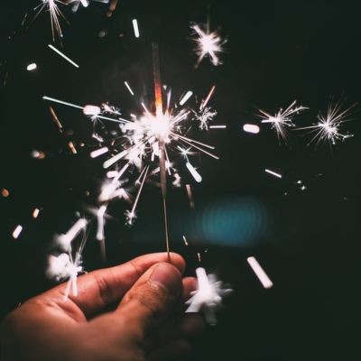 Fireworks sparkler safety thumbpic1