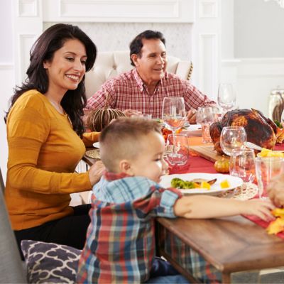 PEI family dinner thumbpic2