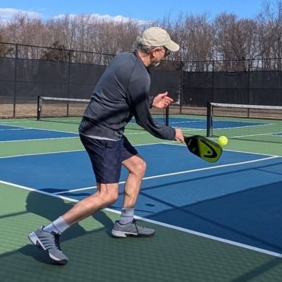 Pickleball player thumbpic2