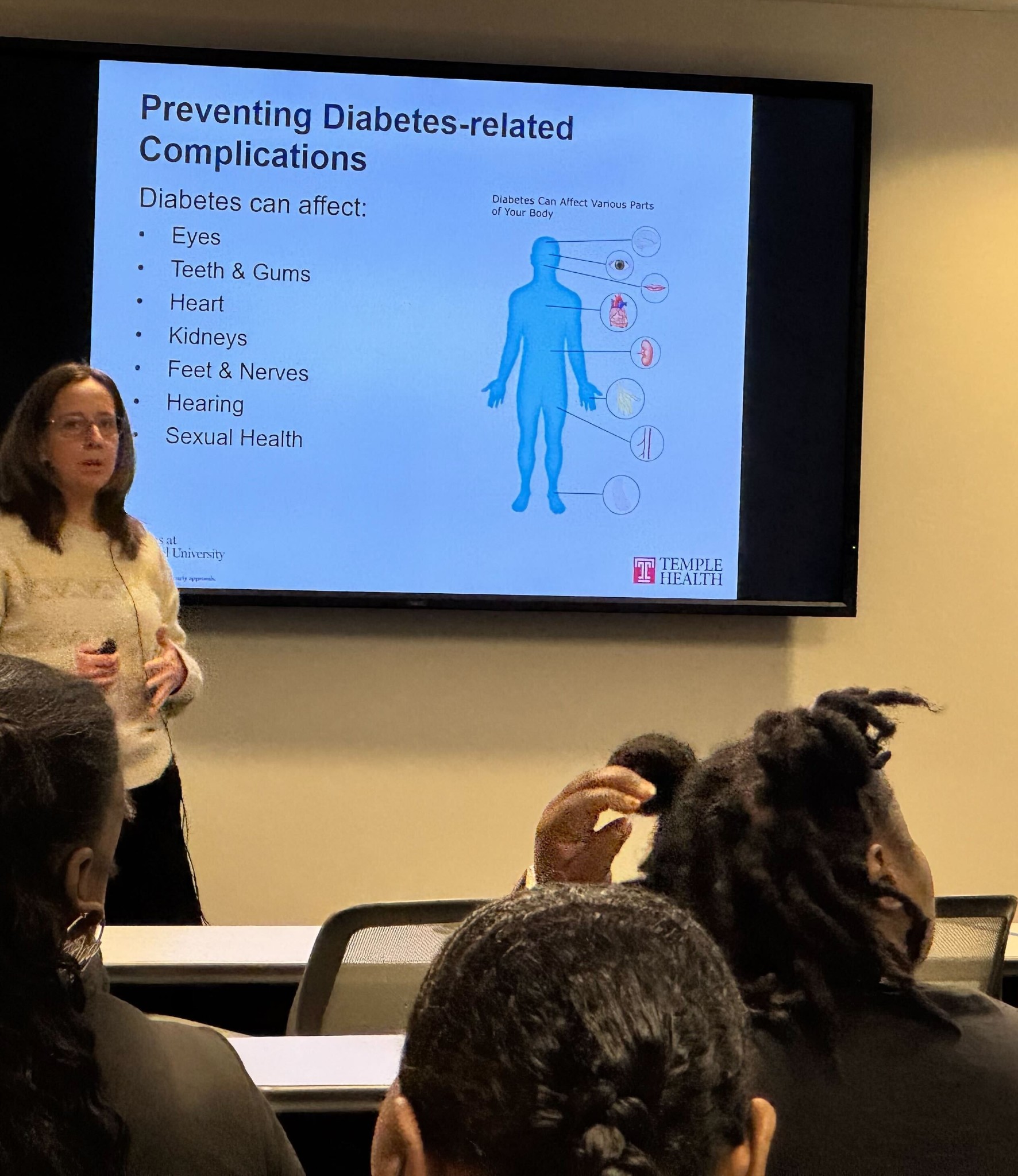 Retinal screenings lecture in classroom