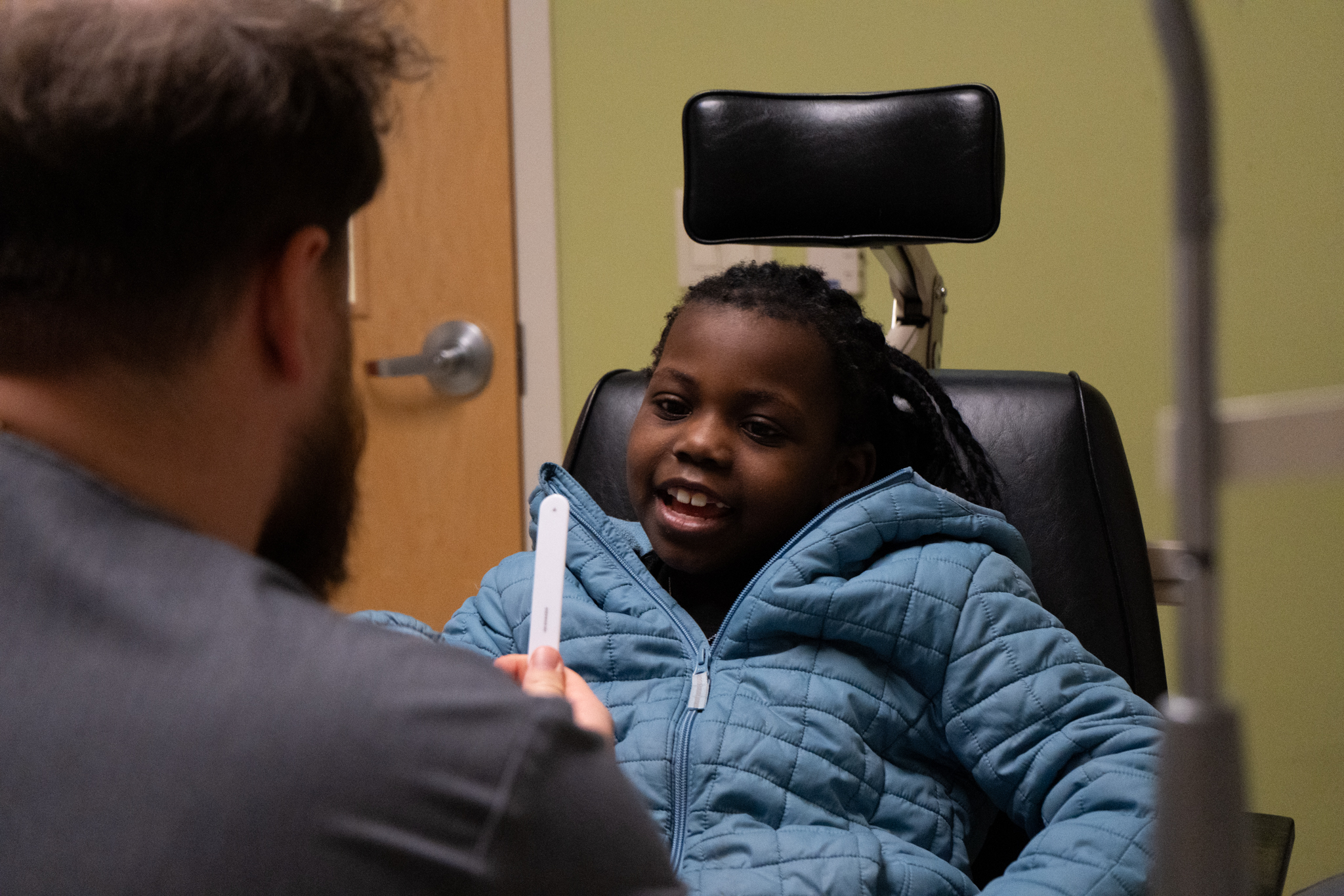 Child in the exam room with OD pic3