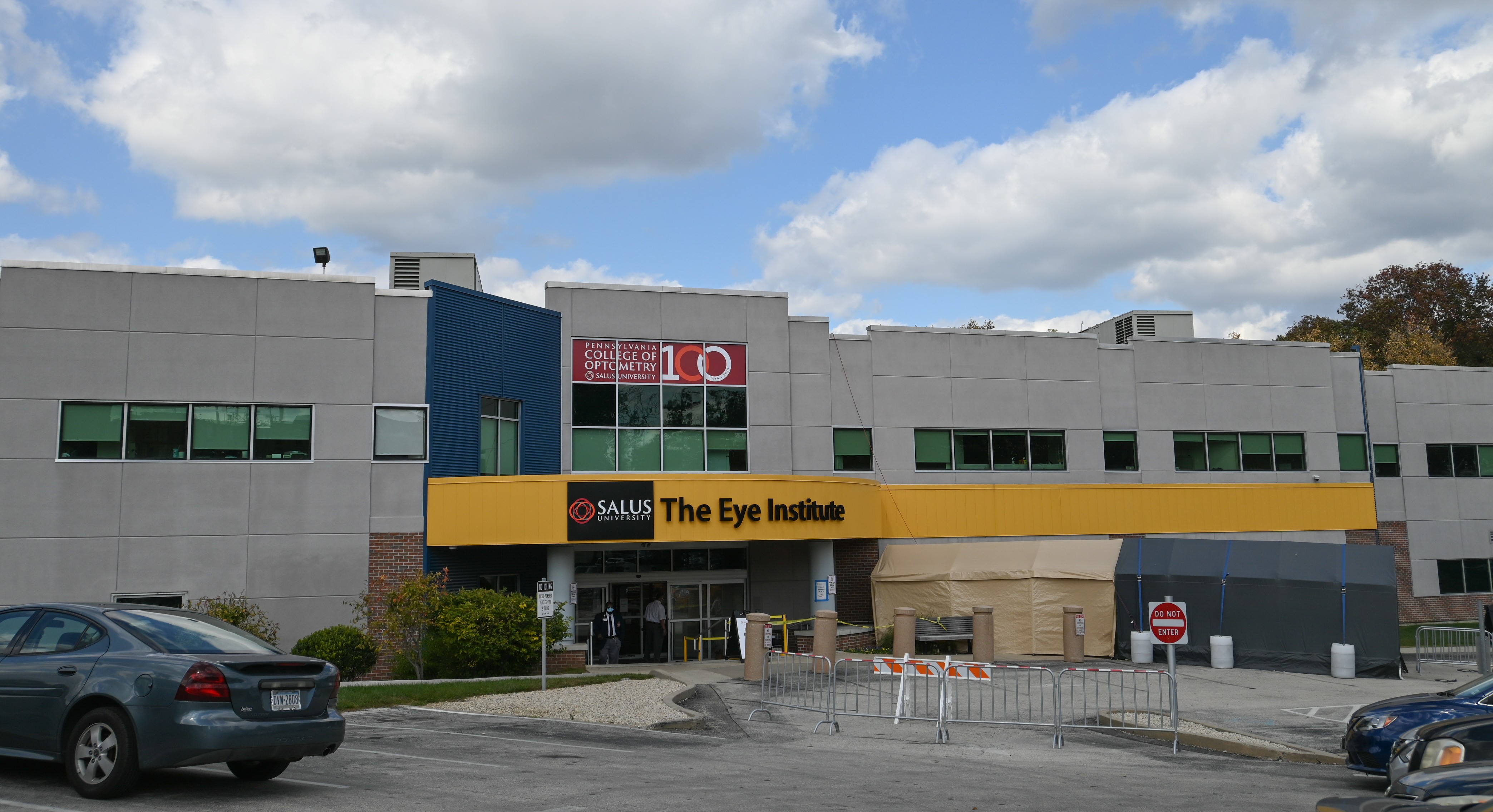 Front entrance to TEI pic1